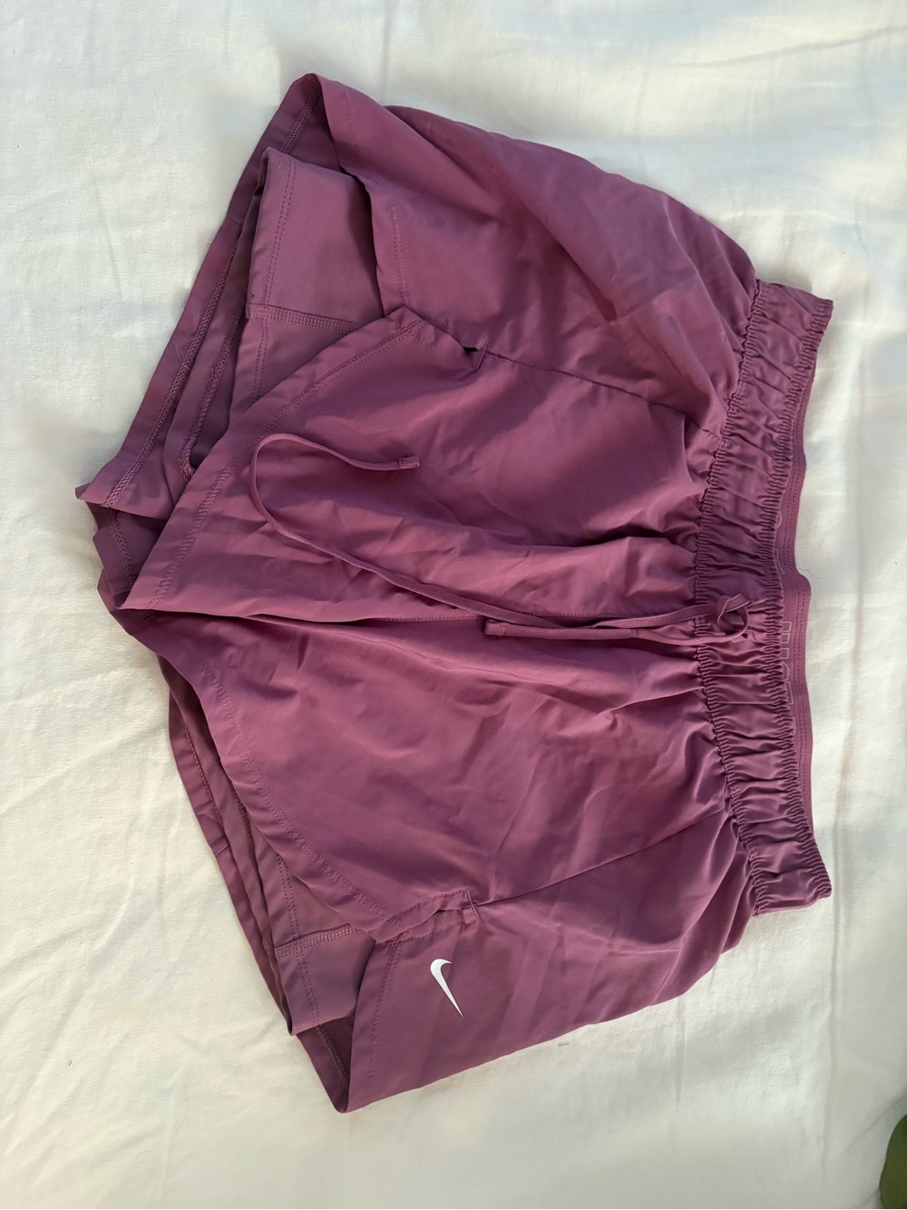 Nike Women's 2 in 1 Flex Essential Shorts - Plum